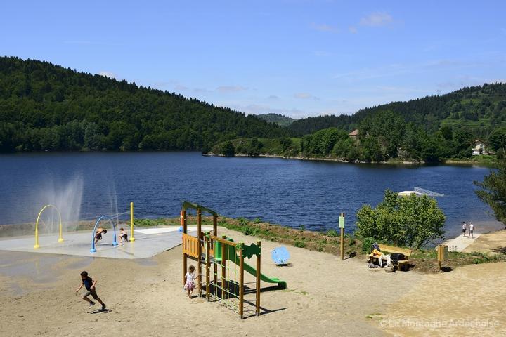Lac de la Palisse - Cros-de-Géorand, le 31 juillet 2014.