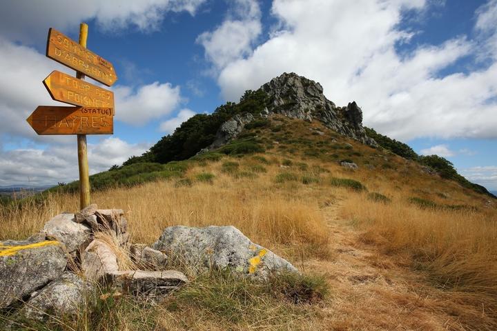 Mayres - Rocher d'Abraham ©S.BUGNON Mayres - Rocher d'Abraham ©S.BUGNON