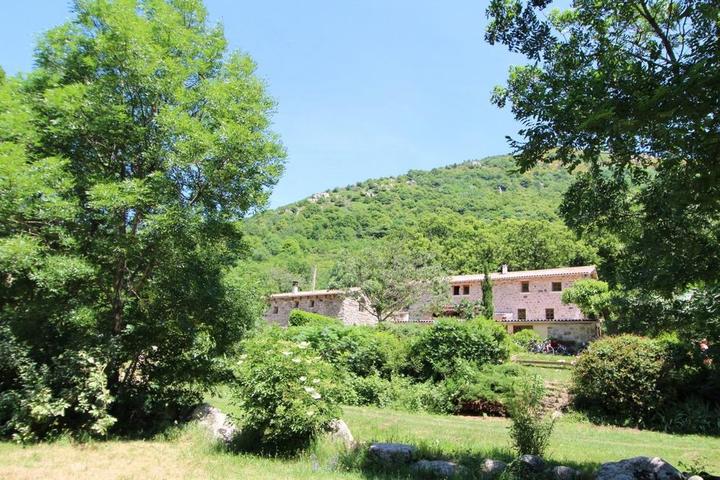 vue d'ensemble moulin et gite