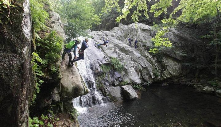 Aero Besorgues avec GEO GEO canyoning