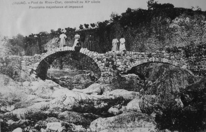Pont romain, photo carte postale Pont romain, photo carte postale