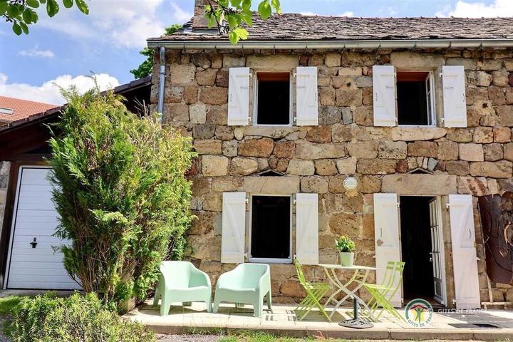 Détente sur la terrasse du gîte