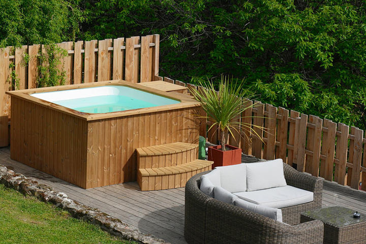 Grand bain nordique (37°C) en option.