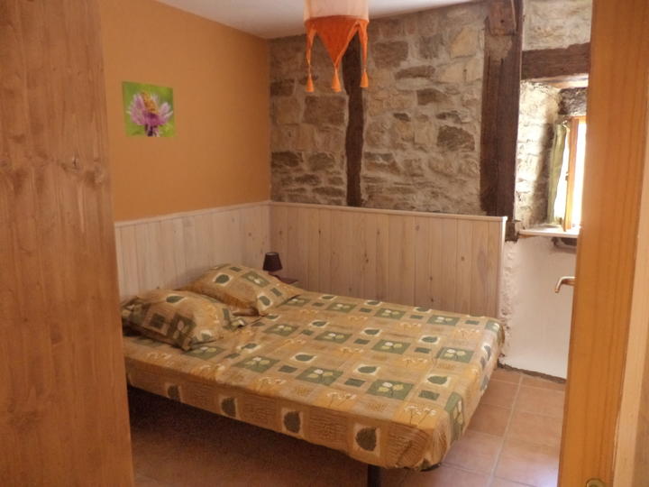 gite d'étape et de séjour la ferme du fourre sablieres chambre lit 2 places