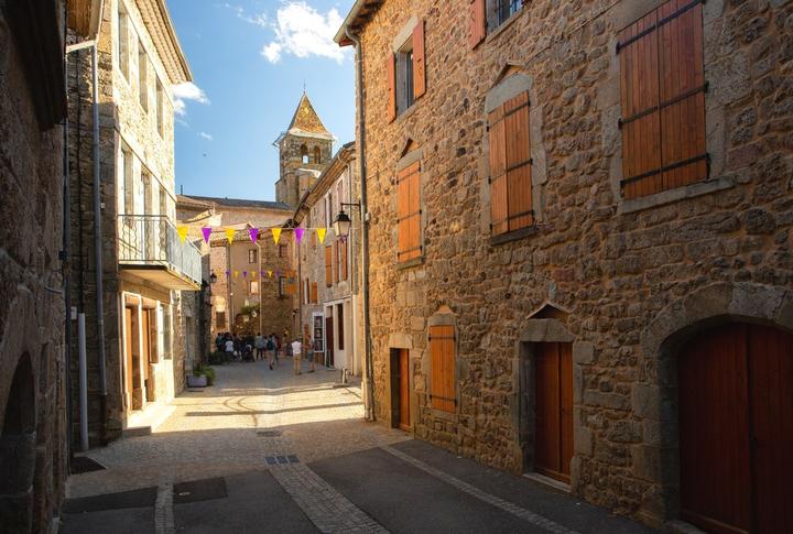 Meyras - La Grand Rue-2 ©S.BUGNON Meyras - La Grand Rue-2 ©S.BUGNON