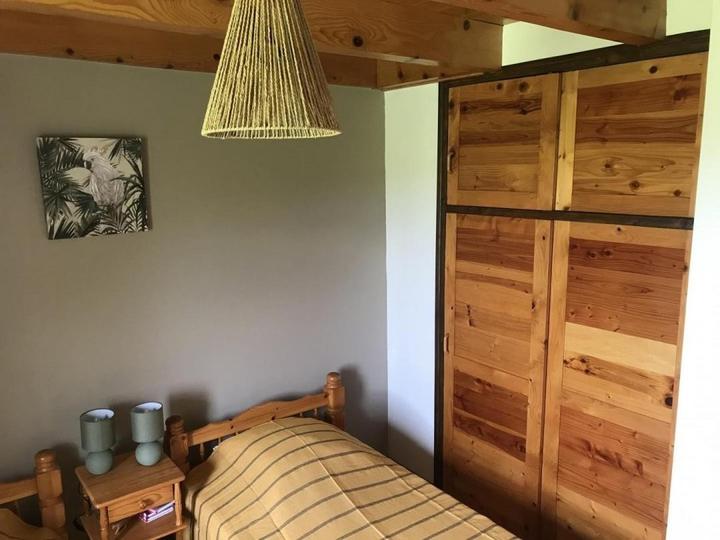 Avec placard et penderie