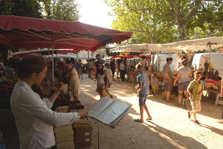 Jaujac - Marché du mardi matin ©S.BUGNON Jaujac - Marché du mardi matin ©S.BUGNON