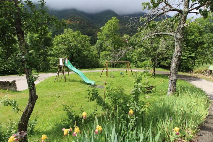 Aire de jeux commune aux autres gîtes