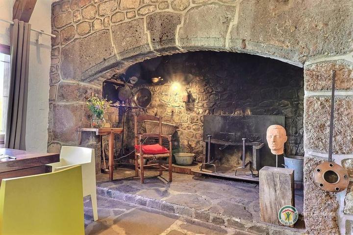 La cheminée monumentale