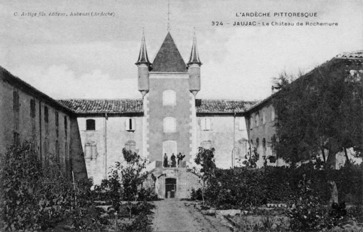 Jaujac - Château de rochemure, vieille carte postale ©Ed. Artige et fils ©mairiedejaujac Jaujac - Château de rochemure, vieille carte postale ©Ed. Artige et fils ©mairiedejaujac