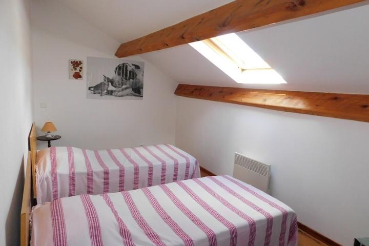 maison le plagnal 07590 chambre