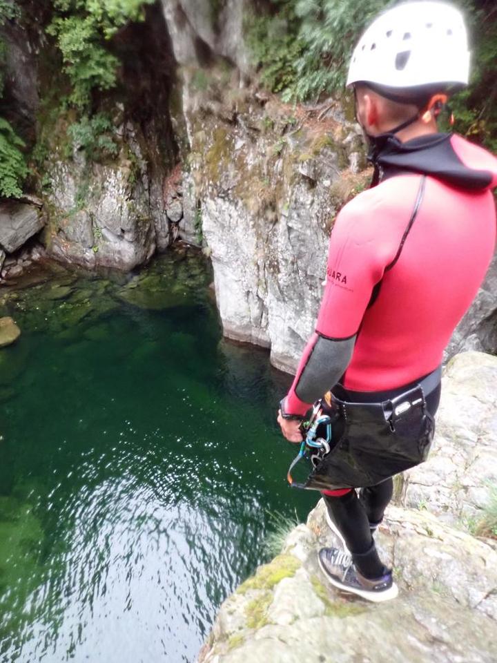 Riviere sauvage, avec Sauts parfait pour une session canyoning