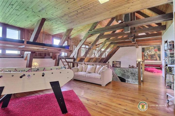 Le dortoir à l'étage