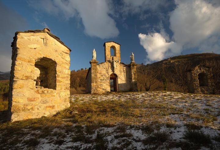 Montpezat-sous-Bauzon - Le Calvaire ©S.BUGNON Montpezat-sous-Bauzon - Le Calvaire ©S.BUGNON