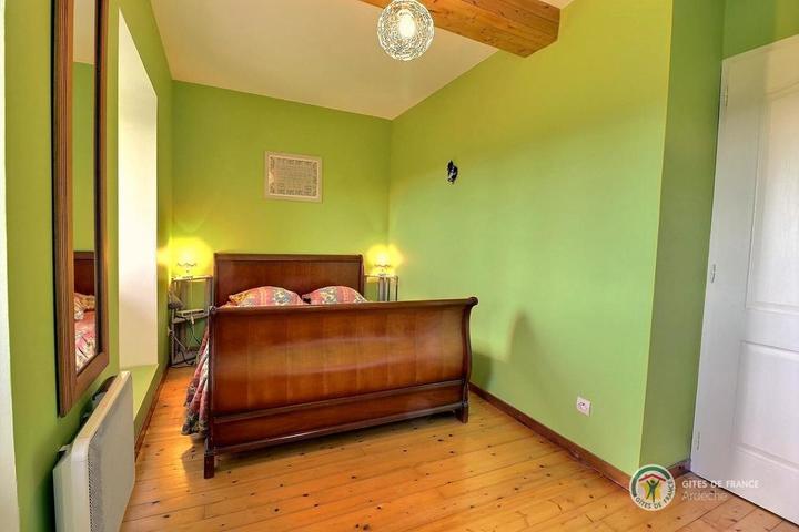 Chambre avec lit en 140