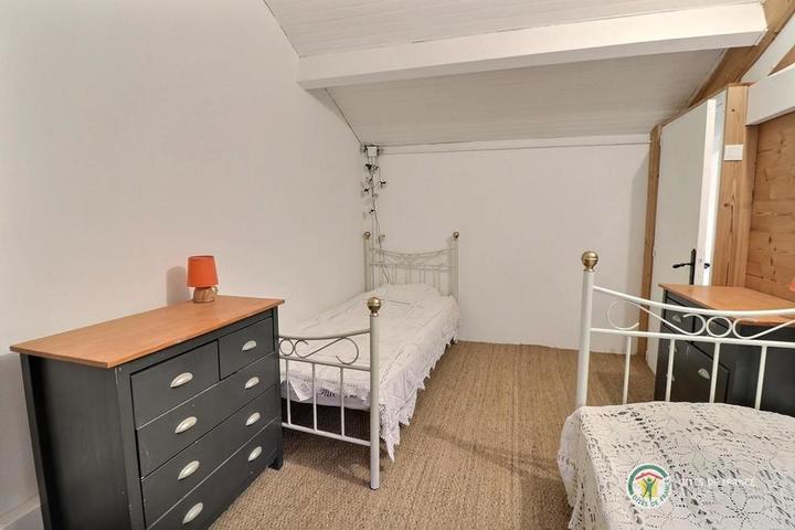 Chambre 6 à l'étage 2e partie de la maison