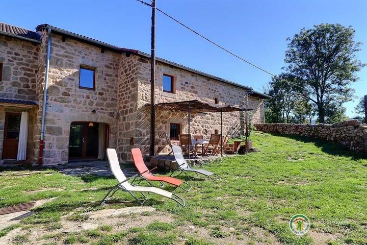 La terrasse avec vue sur le paysage