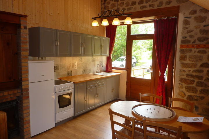 Crokinole 2 Gîte Cros de Géorand