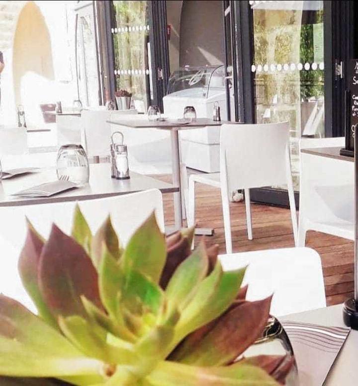 Terrasse des thermes