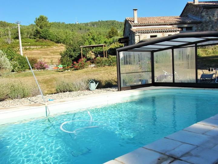 La Ferme de Brison - Gîte Le Poulailler à Sanilhac (Ardèche, France) La Ferme de Brison - Gîte Le Poulailler à Sanilhac (Ardèche, France)
