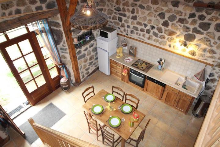 Séjour salon avec chambre mezzanine