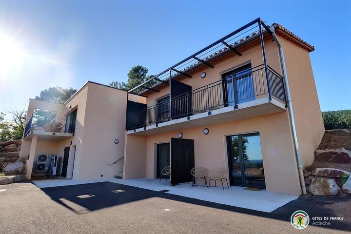 Gîtes avec terrasses privatives