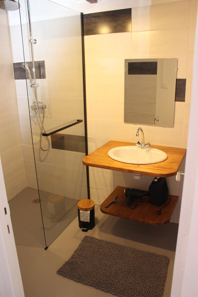 L'oustaou du château sdb