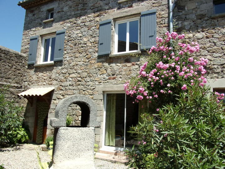 La Ferme de Brison - Gîte Les Lauriers Roses La Ferme de Brison - Gîte Les Lauriers Roses