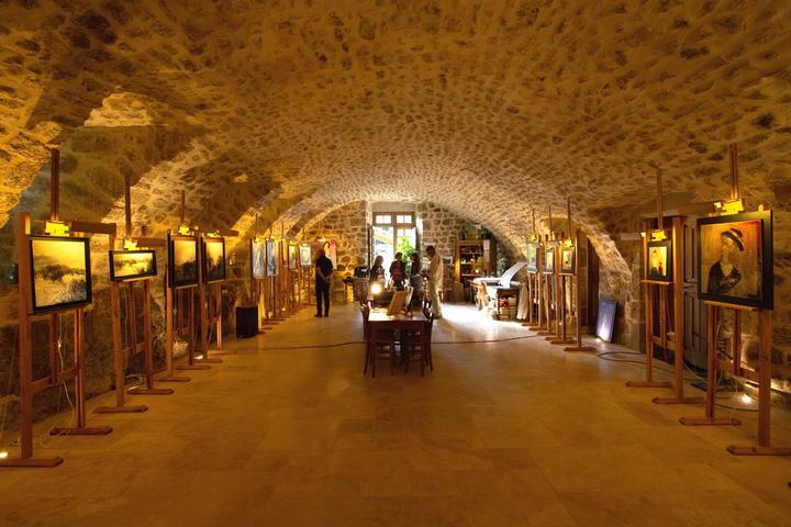 Meyras - Exposition au Château de Hautsegur ©S.BUGNON Meyras - Exposition au Château de Hautsegur ©S.BUGNON