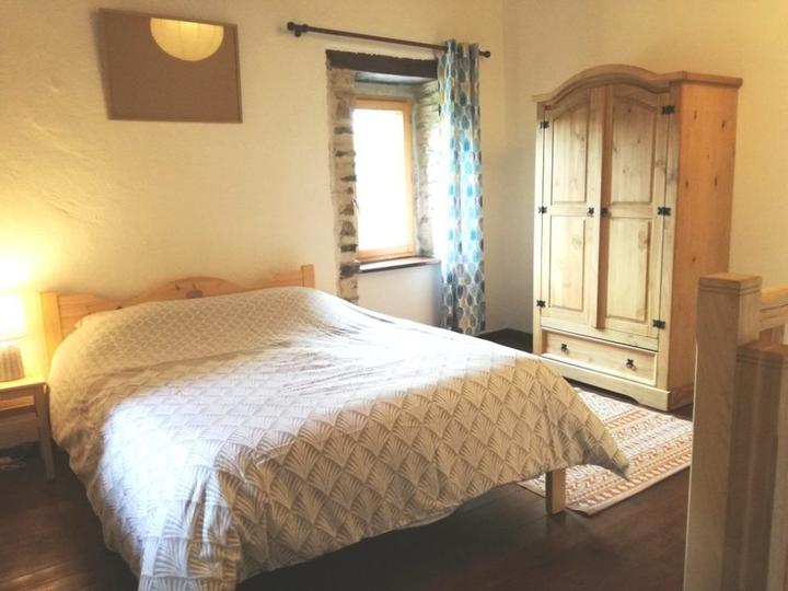 Chambre gîte rural.jpg Chambre à coucher