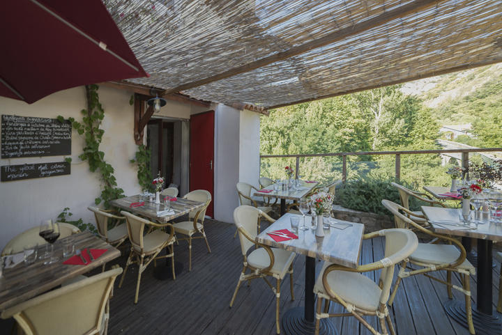 Auberge de Montpezat terrasse
