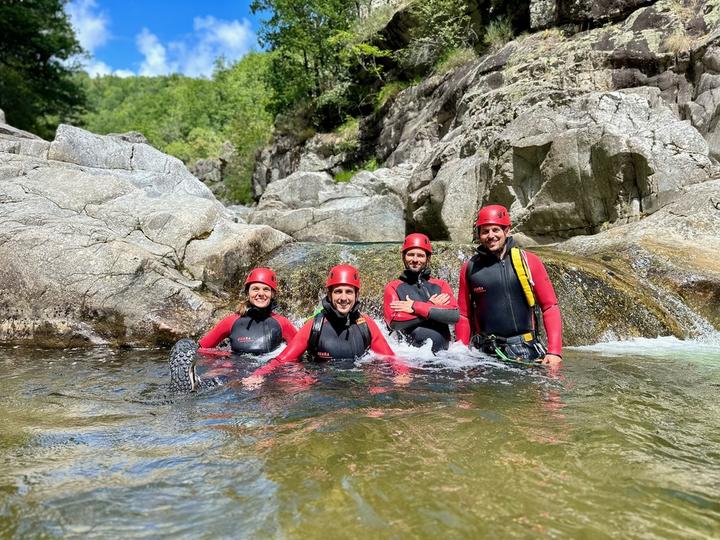 Descente du canyoning du Bas Chassezac en Ardèche