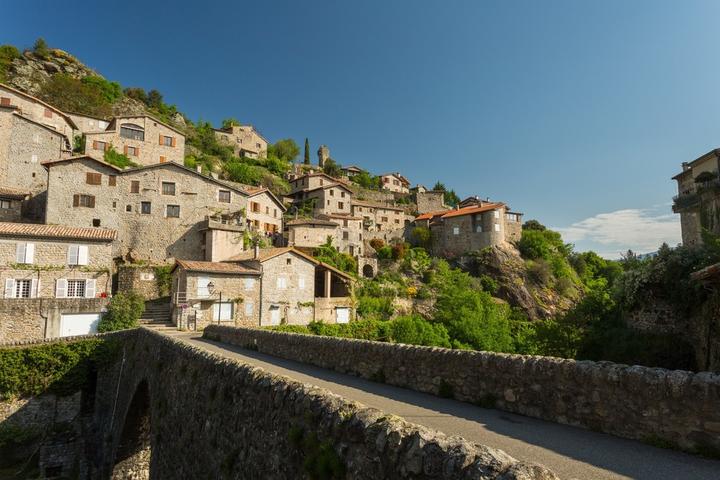 Jaujac - Le Chastelas ©S.BUGNON Jaujac - Le Chastelas ©S.BUGNON