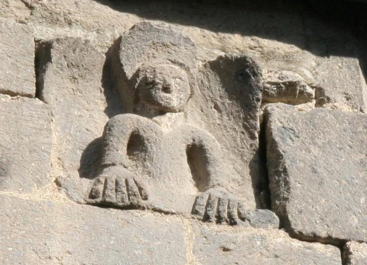 Montpezat sous Bauzon - Château de la ville basse, le joouselou ©OTASV Montpezat sous Bauzon - Château de la ville basse, le joouselou ©OTASV