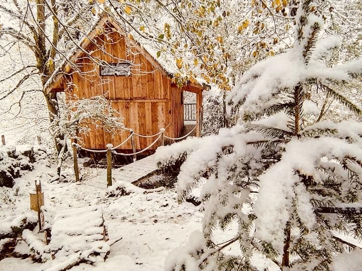 Cabane du plateau hébergement insolite