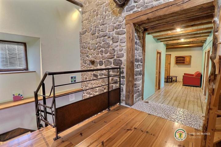 Le couloir à l'étage