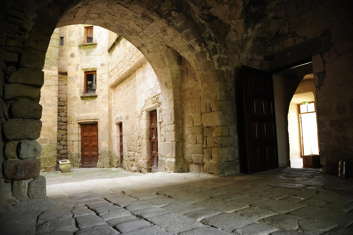 Château féodal de Joannas Château féodal de Joannas