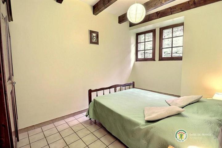 Chambre 3 avec lit en 140 cm