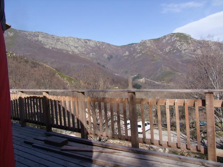 Mayres- Ferme du Chey- montage photos yourte 3 Mayres- Ferme du Chey- montage photos yourte 3