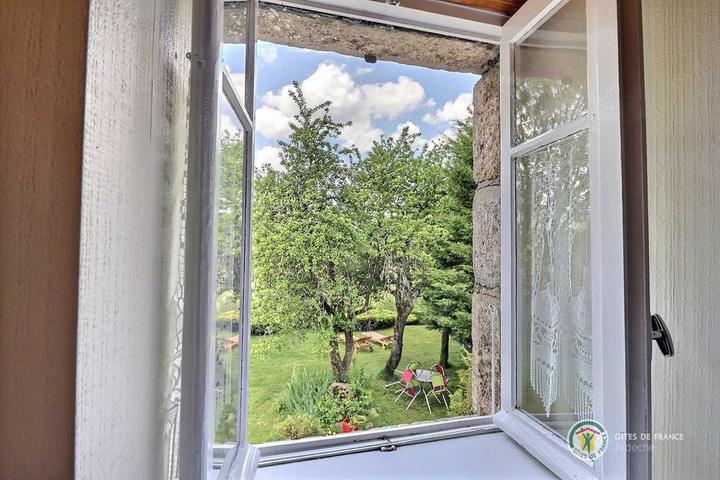 Vue sur le jardin depuis les chambres