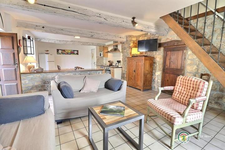 La montée d'escalier menant aux chambres