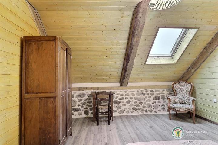 Chambre 3 à l'étage avec 2 lits de 90 cm