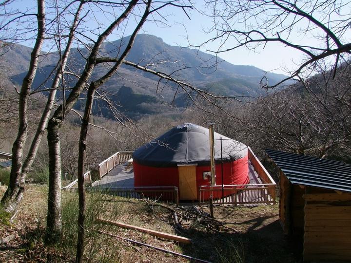 Mayres- Ferme du Chey- montage photos yourte 1 Mayres- Ferme du Chey- montage photos yourte 1